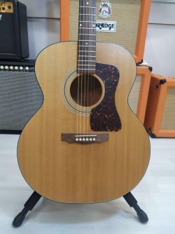 Guild JF4 NT Jumbo Chitarra Folk