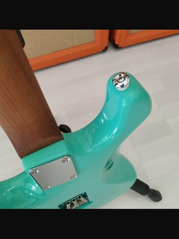 Suhr Scott Henderson Signature Classic Seafoam Green