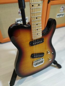 GL Tribute Asat Special Deluxe Carved Top 3 Color Sunburst 2