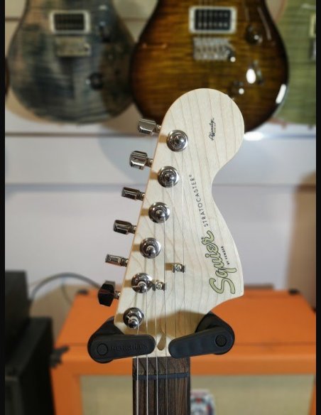 Squier Affinity Stratocaster HSS Lrl Oympic White