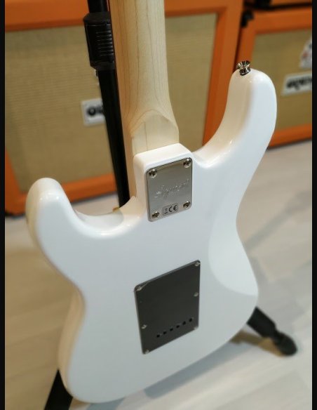 Squier Affinity Stratocaster HSS Lrl Oympic White