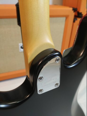 Godin Session Black Burst SG MN w/bag