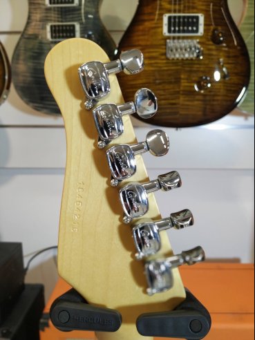 Godin Session Black Burst SG MN w/bag