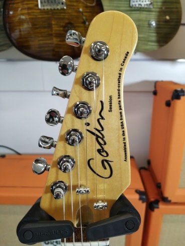 Godin Session Cherry Burst SG RN w/Bag