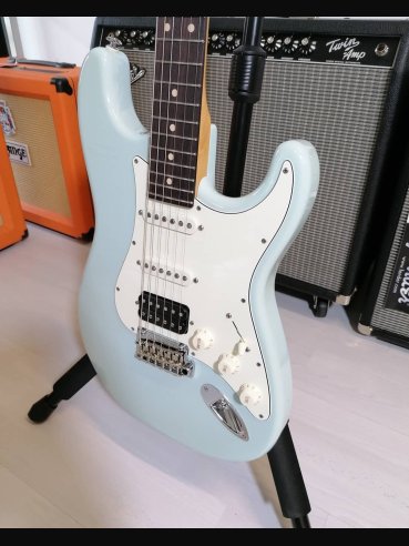 Suhr Classic S Rosewood HSS Sonic Blue Chitarra Elettrica